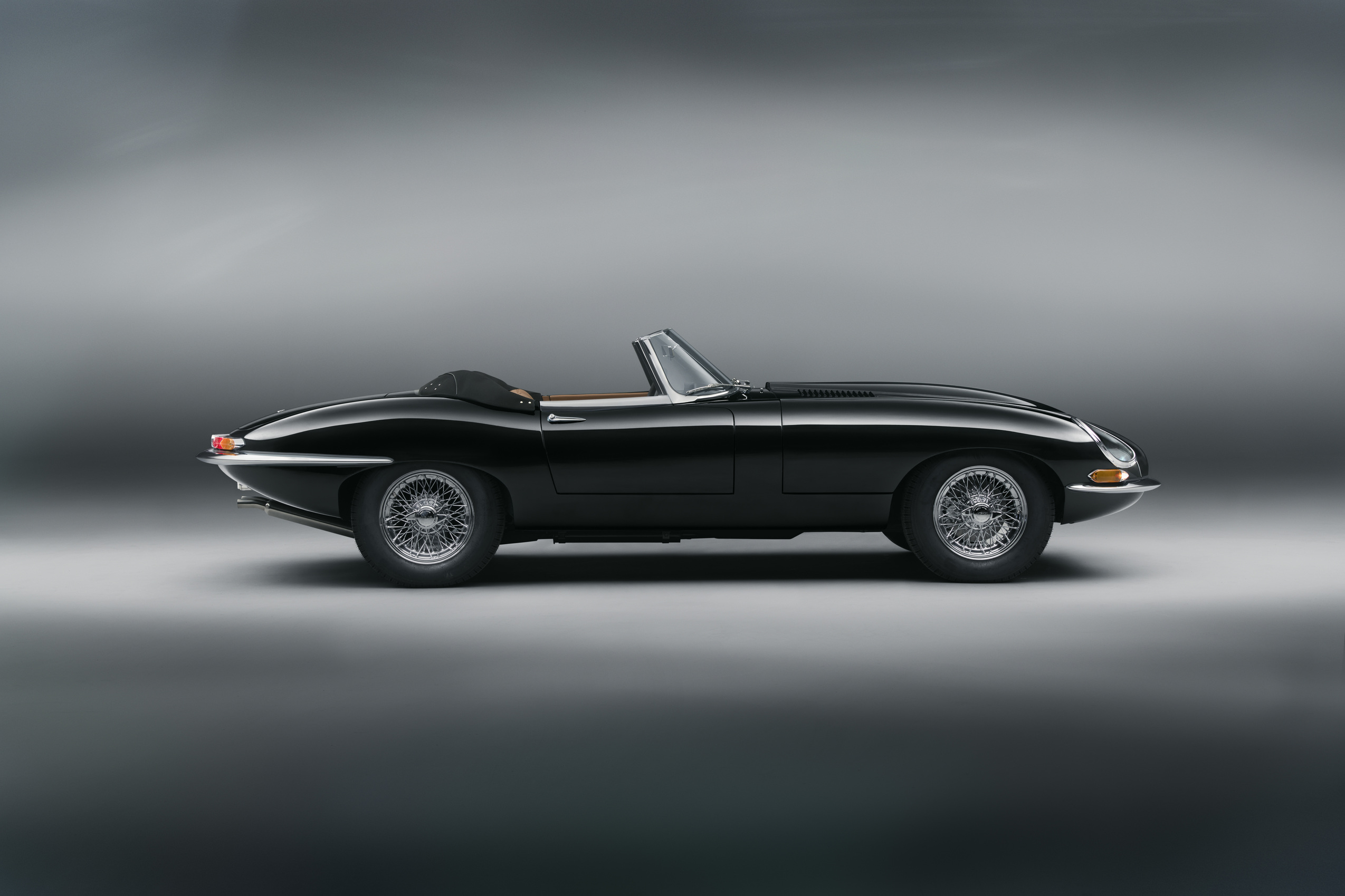 1312_HPin_SC_JagEtype_14_Profile_v4a_Black
